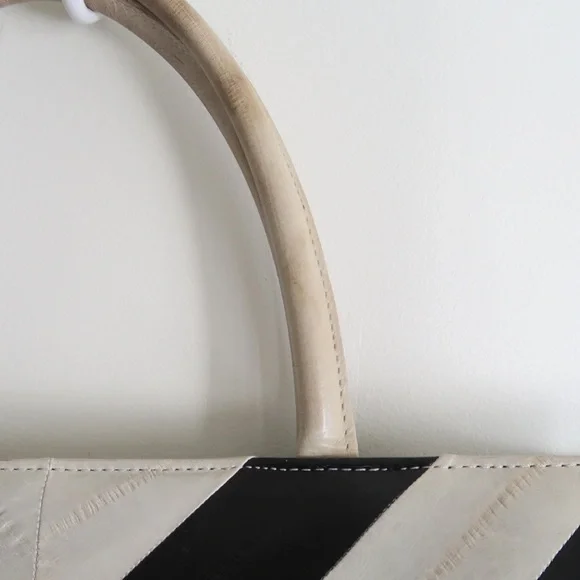 1960s Lee Sands Black and White Chevron Eel Skin Handbag - Picture 9 of 16